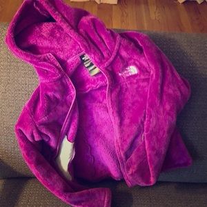 Girls North Face! Comfy plush fleece!